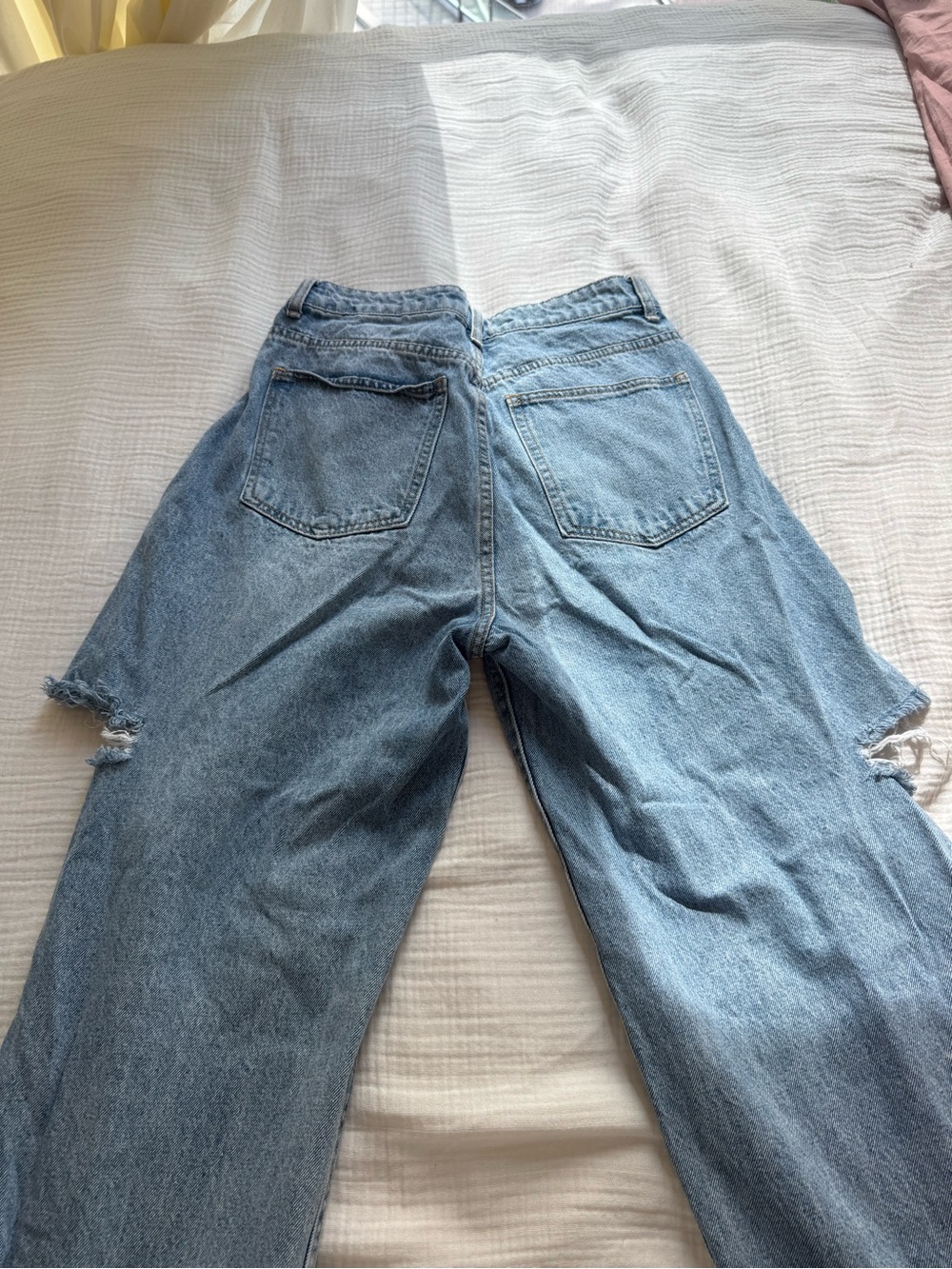 PLT high rise baggy jeans with thigh slits - Picture 2 of 3